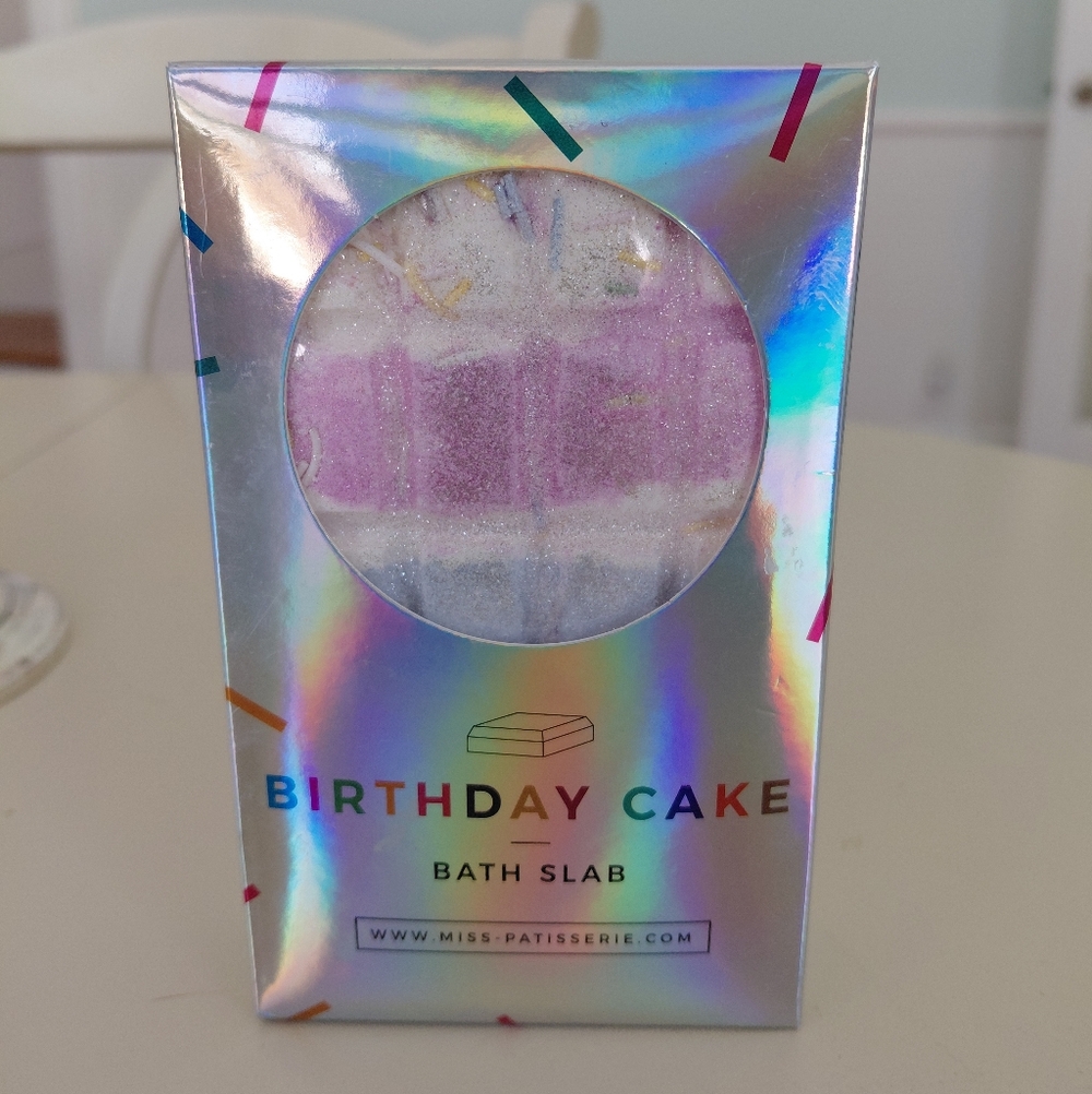 Miss Patisserie NIB - Birthday Cake
Bath Slab / Bath Salt Soak (Vegan)